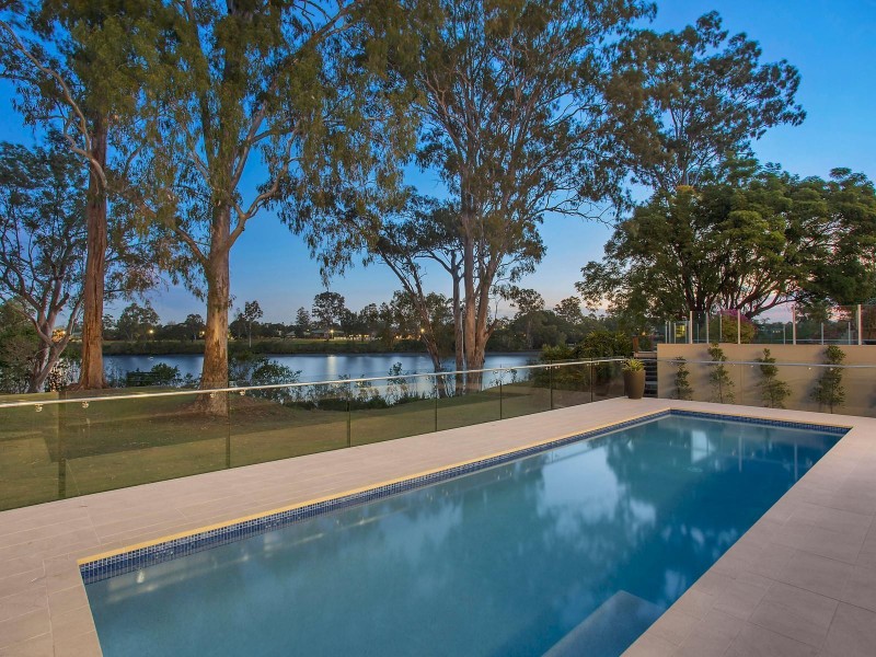 41 Glencairn Avenue, Indooroopilly QLD 4068