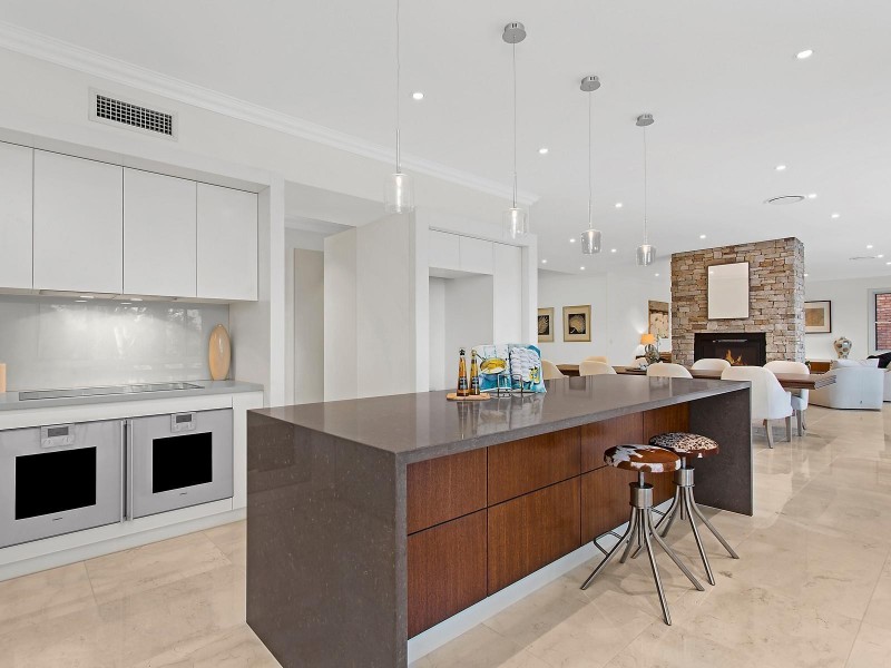 41 Glencairn Avenue, Indooroopilly QLD 4068