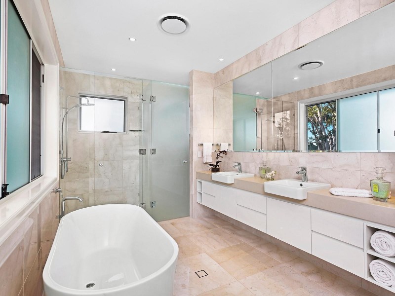 41 Glencairn Avenue, Indooroopilly QLD 4068