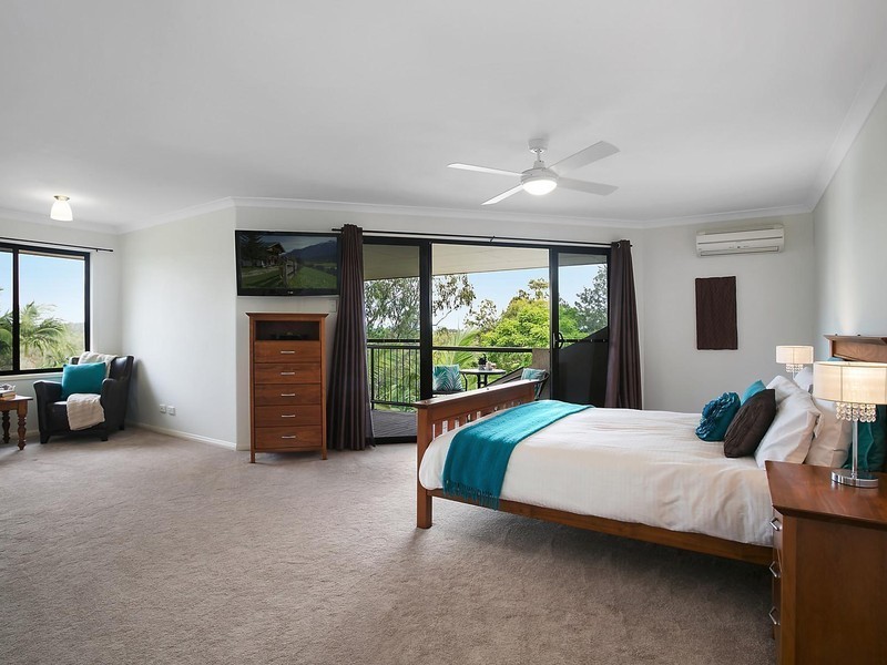 9 Moncrieff Court, Mount Ommaney QLD 4074