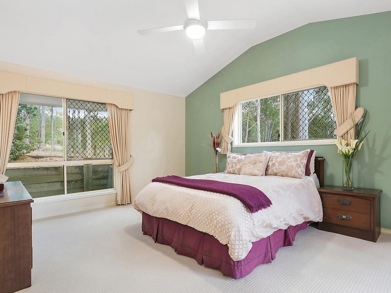 74 Herron Road, Pullenvale QLD 4069