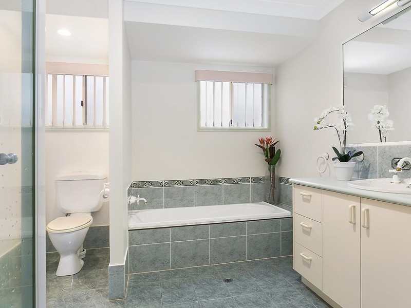 74 Herron Road, Pullenvale QLD 4069