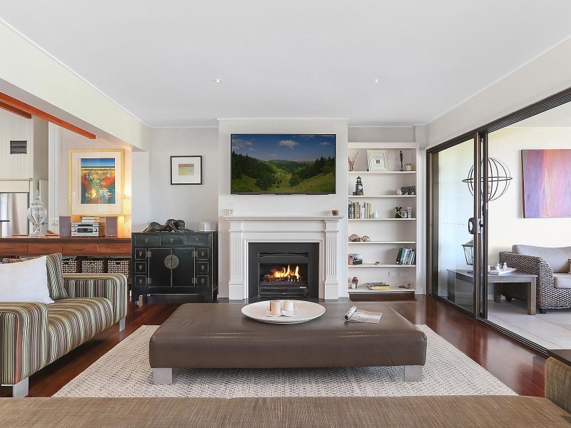 31 Glencairn Avenue, Indooroopilly QLD 4068