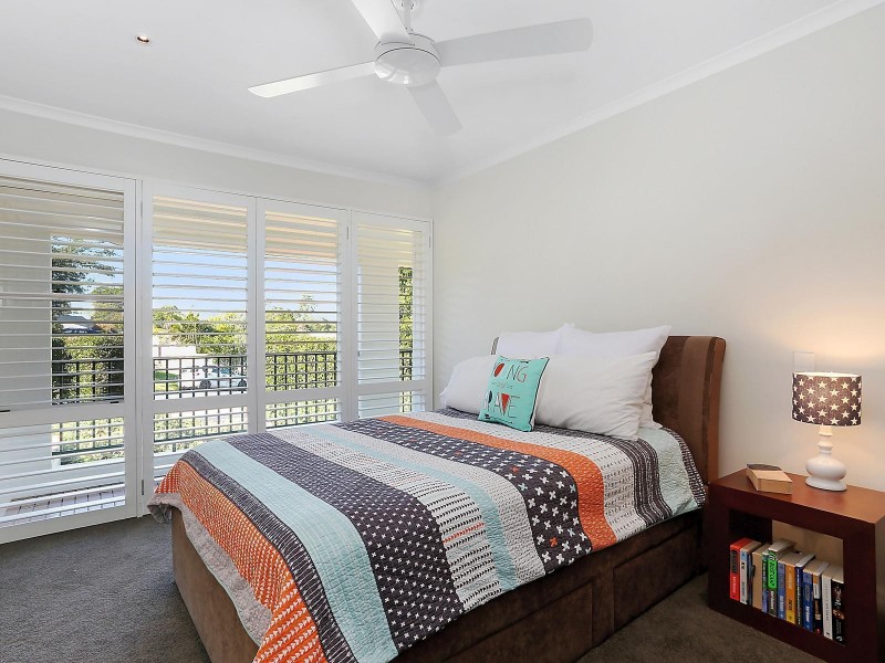 31 Glencairn Avenue, Indooroopilly QLD 4068