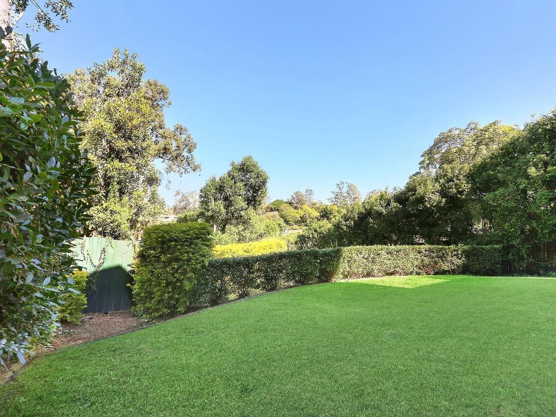 31 Glencairn Avenue, Indooroopilly QLD 4068