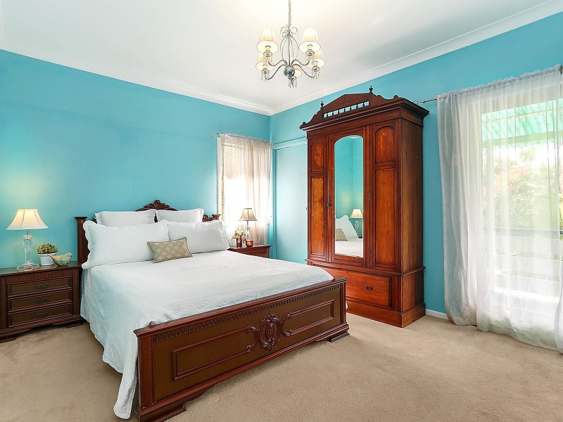 999 Waterworks Road, The Gap QLD 4061