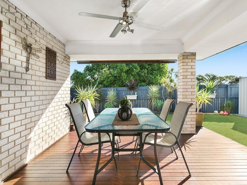 2 Highland Place, Forest Lake QLD 4078