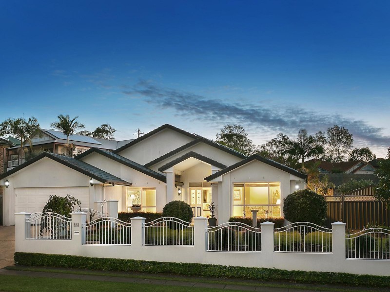 9 Drysdale Crescent, Brookfield QLD 4069
