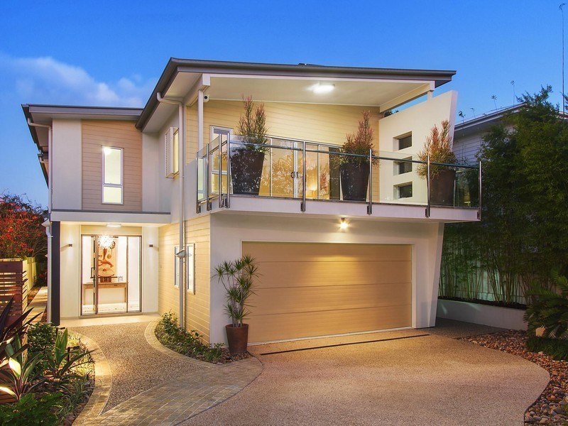 153 Taringa Parade, Indooroopilly QLD 4068
