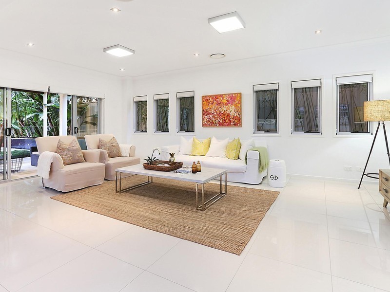 153 Taringa Parade, Indooroopilly QLD 4068