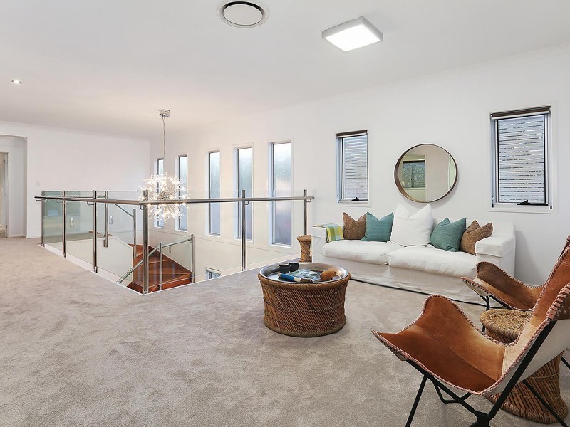 153 Taringa Parade, Indooroopilly QLD 4068