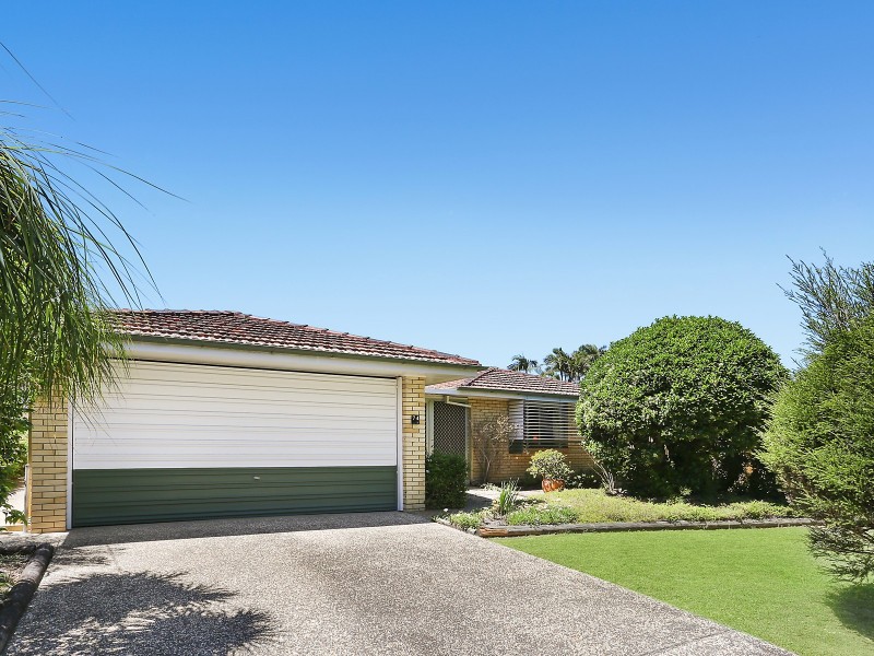 74 Springfield Street, Macgregor QLD 4109