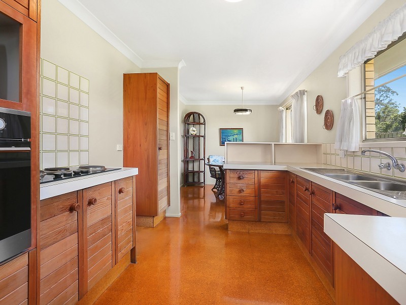 74 Springfield Street, Macgregor QLD 4109
