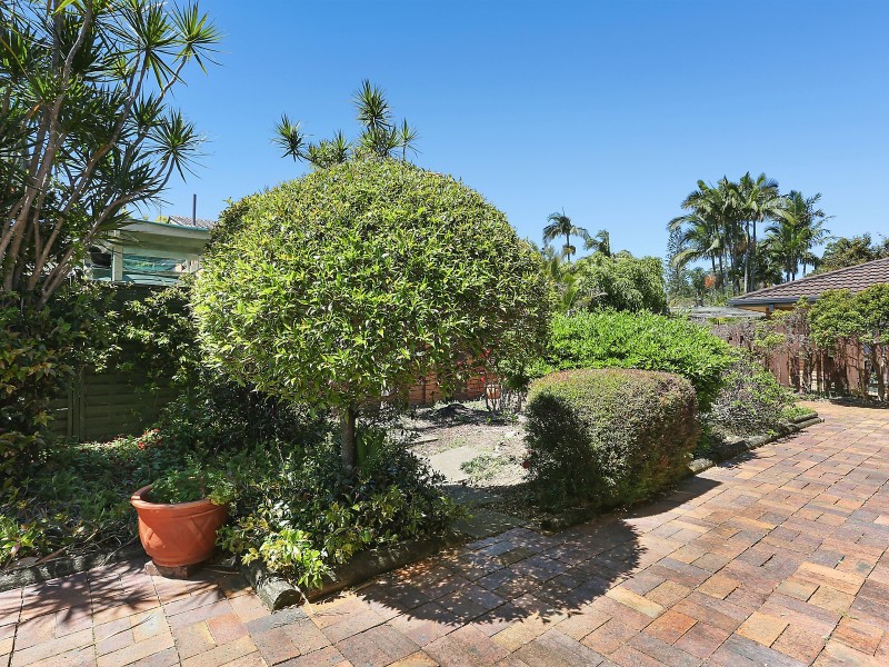 74 Springfield Street, Macgregor QLD 4109