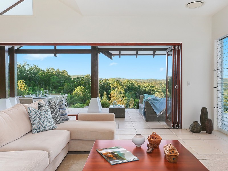 260 Old Farm Road, Pullenvale QLD 4069