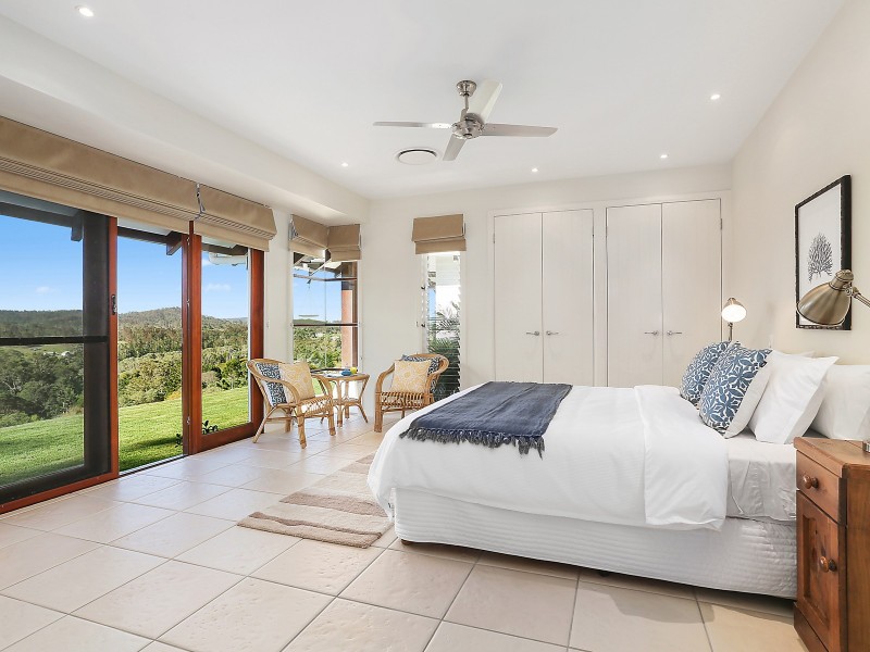 260 Old Farm Road, Pullenvale QLD 4069