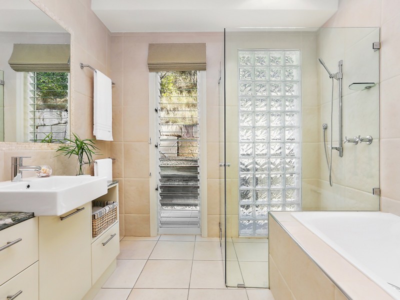 260 Old Farm Road, Pullenvale QLD 4069