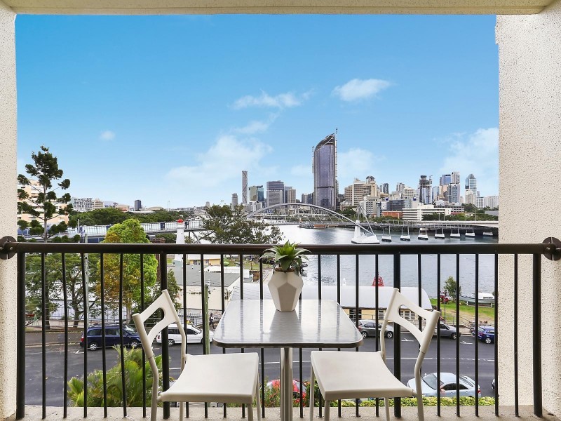 11/21 Dock Street, South Brisbane QLD 4101