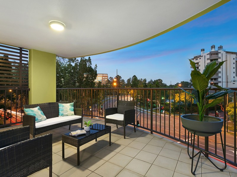 218/32 Patrick Lane, Toowong QLD 4066