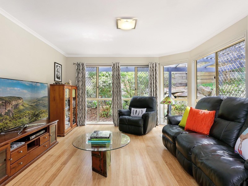 21 Van Dyke Crescent, Mcdowall QLD 4053