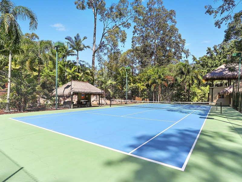 7 Kirkdale Road, Chapel Hill QLD 4069