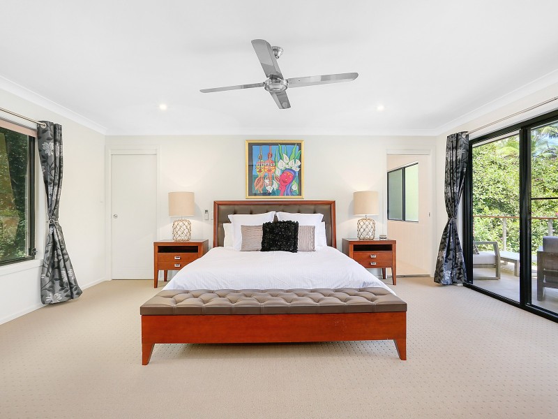 7 Kirkdale Road, Chapel Hill QLD 4069