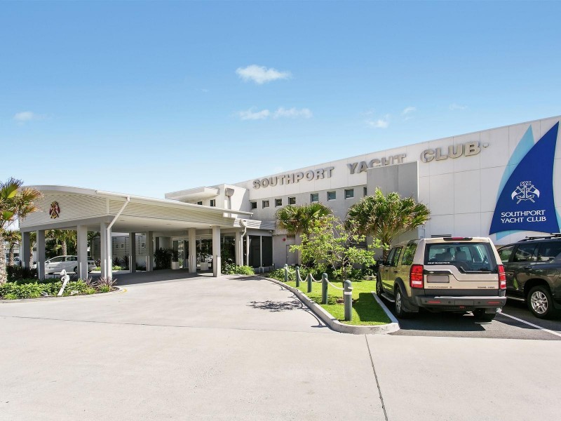 15 Water Street, Southport QLD 4215