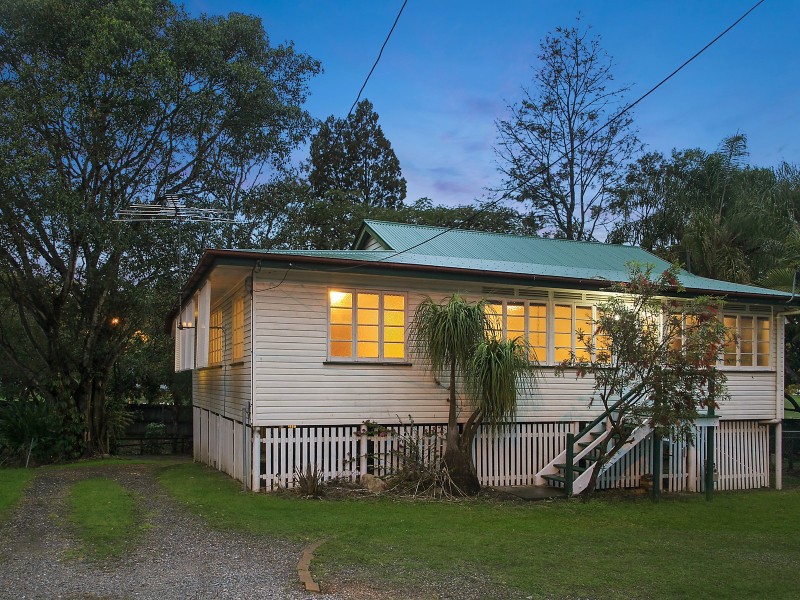 70 Fairfield Road, Fairfield QLD 4103