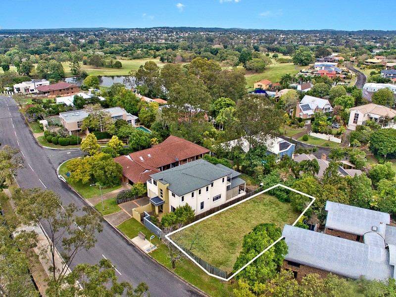 39 Meiers Road, Indooroopilly QLD 4068