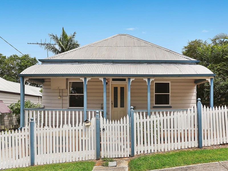 14 Darling Street, East Ipswich QLD 4305