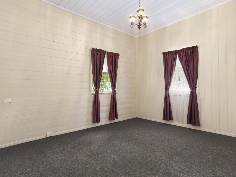 14 Darling Street, East Ipswich QLD 4305