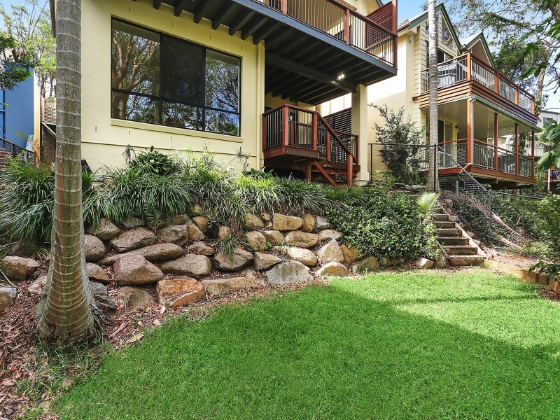 129 Central Avenue, St Lucia QLD 4067