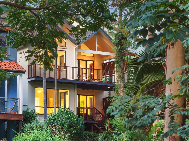 129 Central Avenue, St Lucia QLD 4067