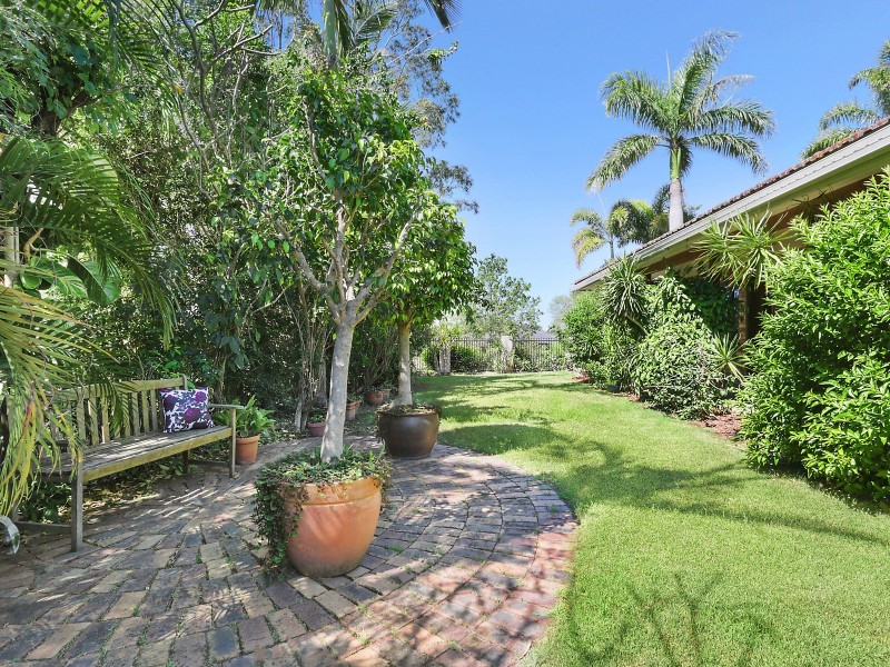 155 Mount Ommaney Drive, Jindalee QLD 4074