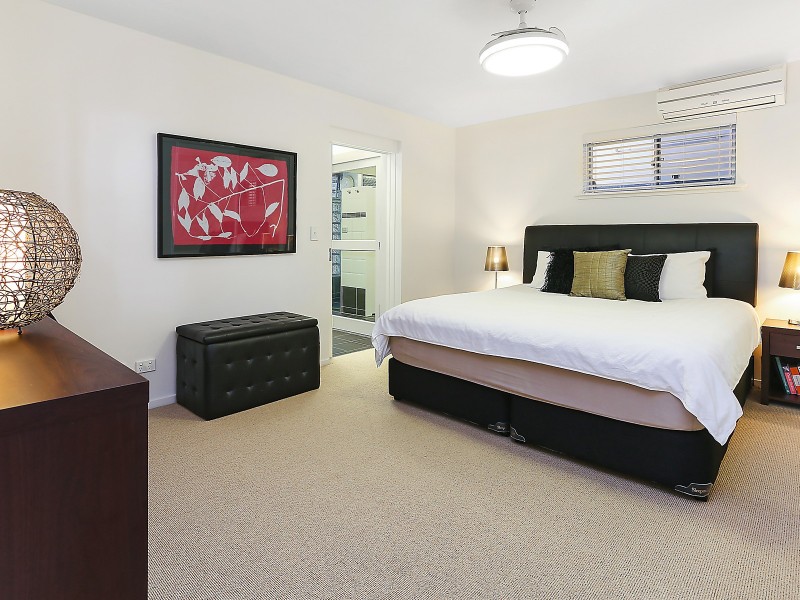 99 Elizabeth Street, Toowong QLD 4066