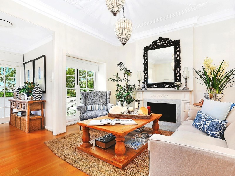 27 Isles Road, Indooroopilly QLD 4068