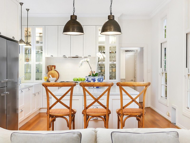 27 Isles Road, Indooroopilly QLD 4068