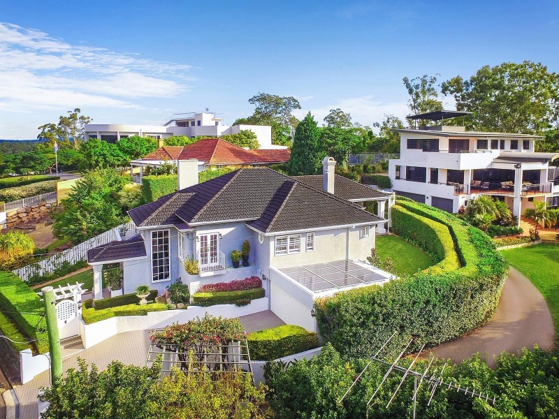 27 Isles Road, Indooroopilly QLD 4068