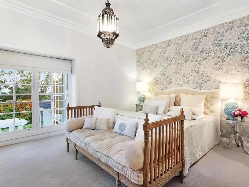 27 Isles Road, Indooroopilly QLD 4068