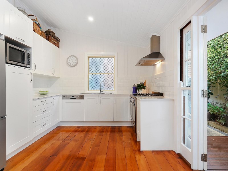 36 Federal Street, Red Hill QLD 4059