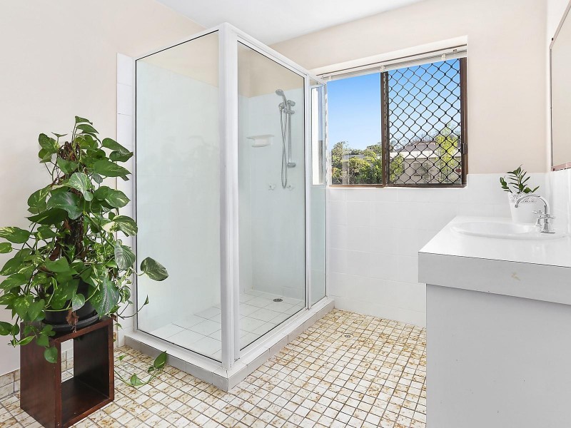 2/48 Miskin Street, Toowong QLD 4066