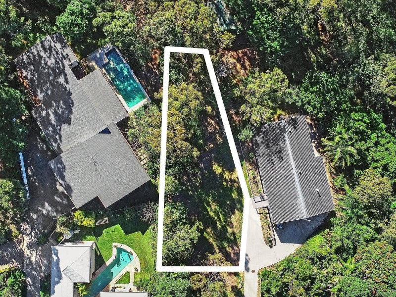 15 Tamarix Street, Chapel Hill QLD 4069