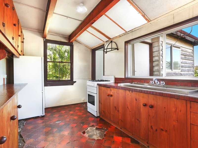 19 Gordon Terrace, Indooroopilly QLD 4068
