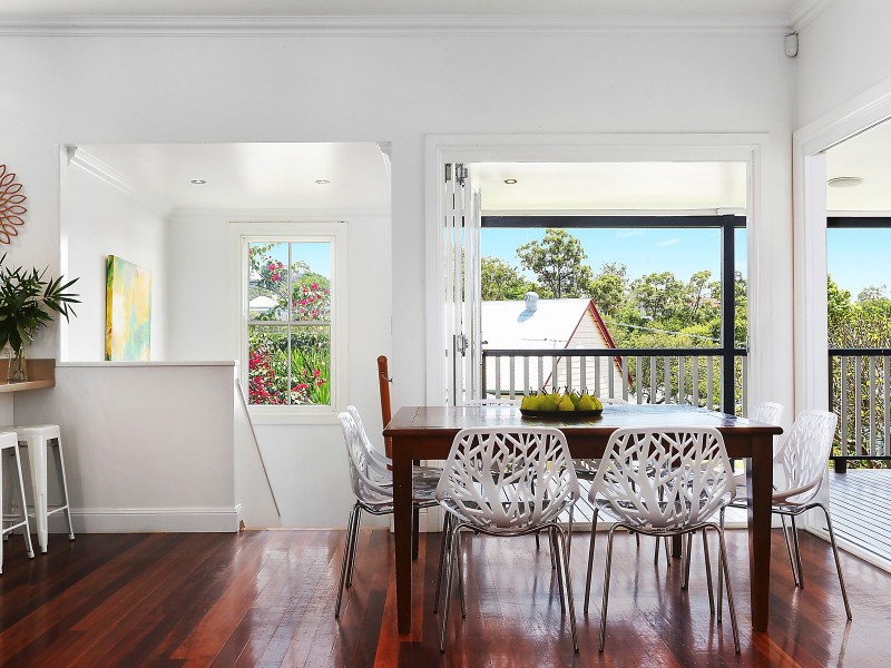 15 Annerley Street, Toowong QLD 4066