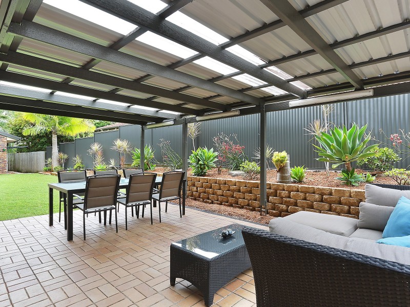 2 Lucyanne Court, Chapel Hill QLD 4069