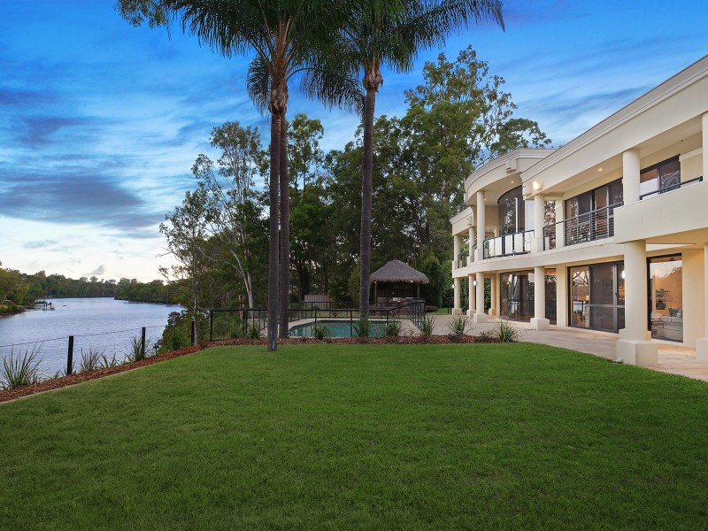 684 Jesmond Road, Fig Tree Pocket QLD 4069