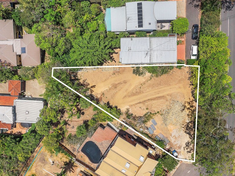 30 Seventh Avenue, St Lucia QLD 4067