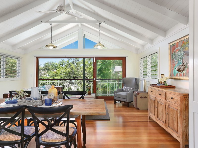 14 Fairley Street, Indooroopilly QLD 4068