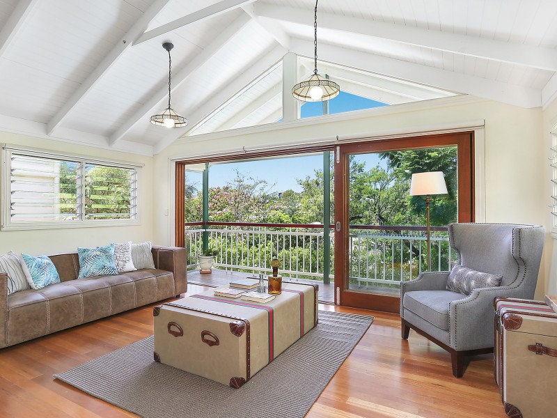 14 Fairley Street, Indooroopilly QLD 4068