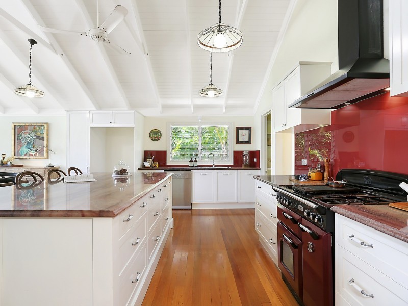 14 Fairley Street, Indooroopilly QLD 4068